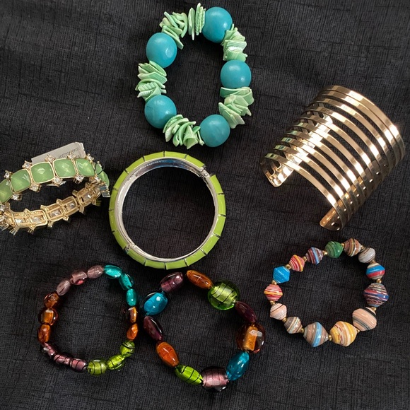 Jewelry - Bracelet bundle